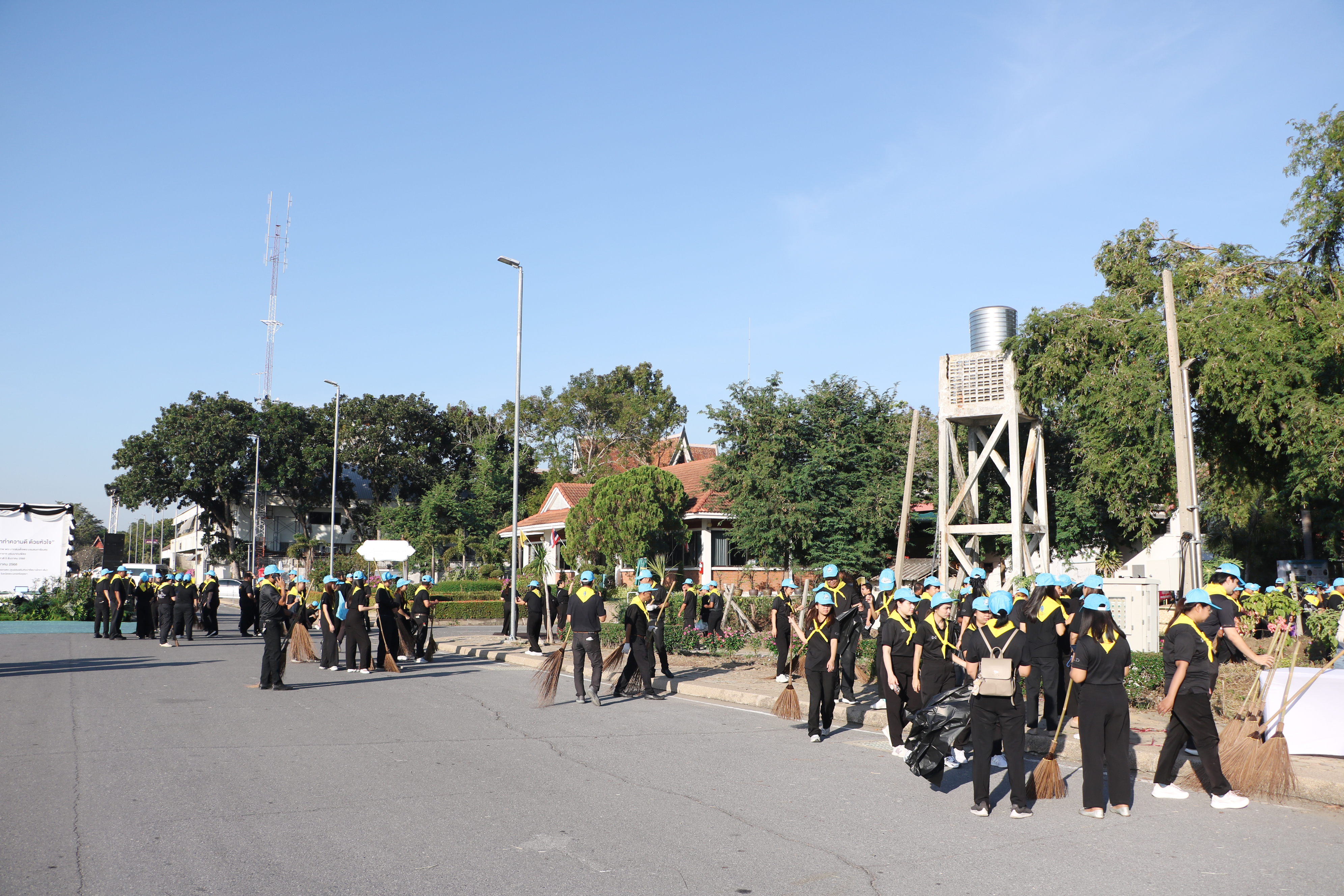 title - ส.ป.ก. เข้าร่วมโครงการจิตอาสาพัฒนา กระทรวงเกษตรและสหกรณ์ “เราทำความดี ด้วยหัวใจ” เนื่องในโอกาสวันคล้ายวันพระบรมราชสมภพ พระบาทสมเด็จพระบรมชนกาธิเบศร มหาภูมิพลอดุลยเดชมหาราช บรมนาถบพิตร วันชาติ และวันพ่อแห่งชาติ 5 ธันวาคม 2568